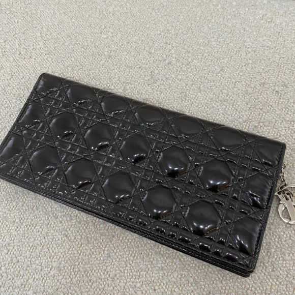 Authentic Pre-Owned Dior Lady Dior Patent Cannage Pouch on Chain Vintage - Picture 5 of 16